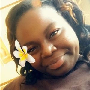 Meet your Posher, Ianna